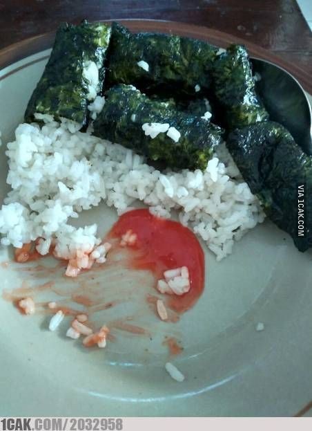 4 Potret Kocak Orang Indonesia Yang Biasa Makan Nasi Eh Dikasih Sushi